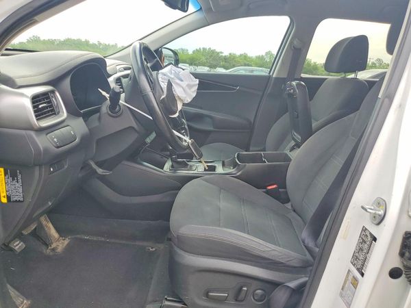 2017 KIA SORENTO L, LX