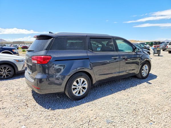 2017 KIA SEDONA LX