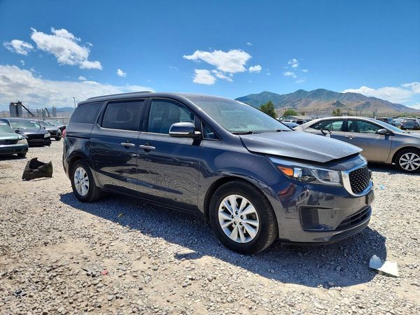 2017 KIA SEDONA LX