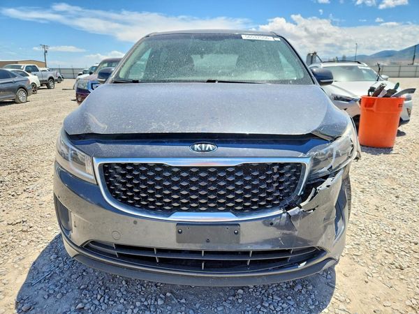 2017 KIA SEDONA LX