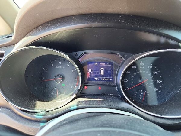 2017 KIA SEDONA LX