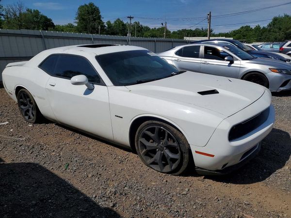 2016 DODGE CHALLENGER SXT Plus