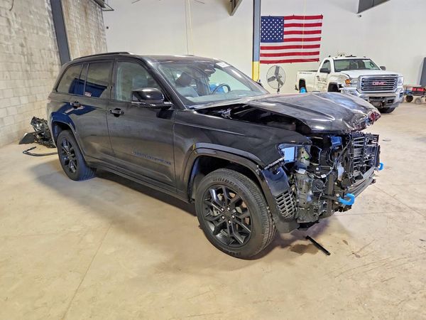 2024 JEEP GRAND CHEROKEE Limited 4XE