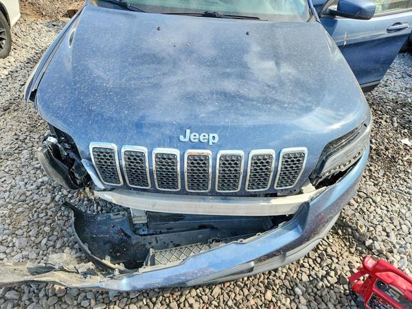2021 JEEP CHEROKEE LATITUDE 4X4