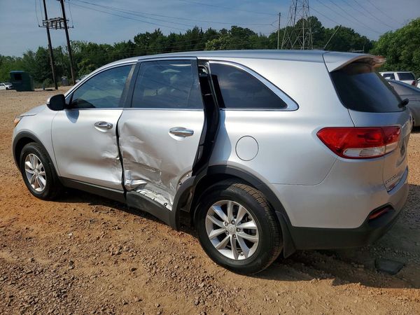 2016 KIA SORENTO L / LX