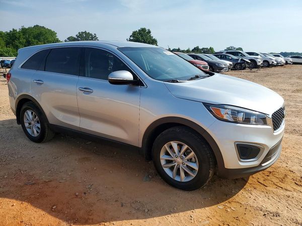 2016 KIA SORENTO L / LX