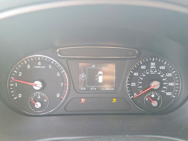 2016 KIA SORENTO L / LX