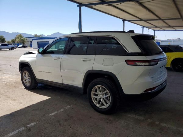2025 JEEP GRAND CHEROKEE Laredo, Altitude