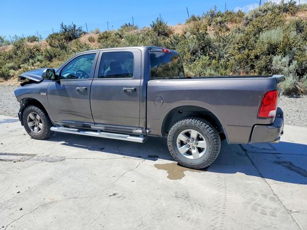 2017 RAM 1500 ST