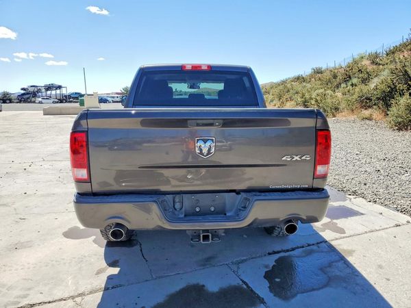 2017 RAM 1500 ST