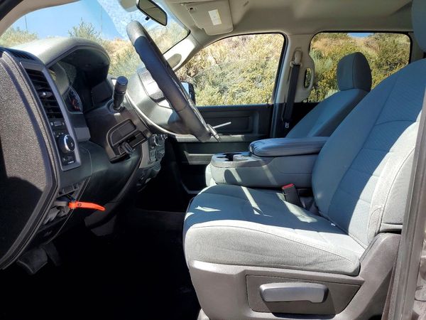 2017 RAM 1500 ST