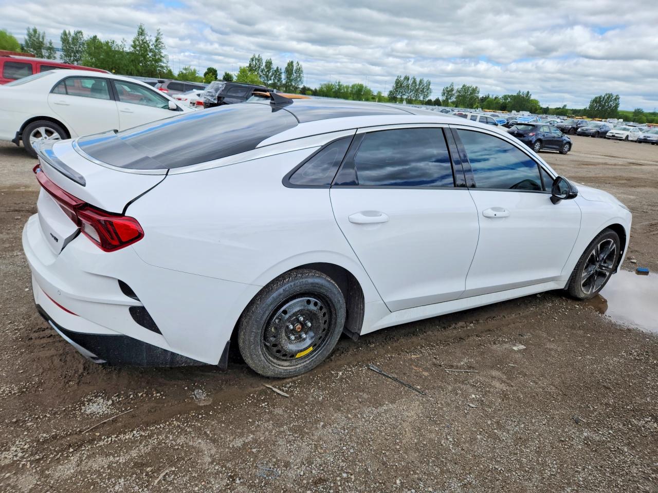 2022 KIA K5 GT-Line