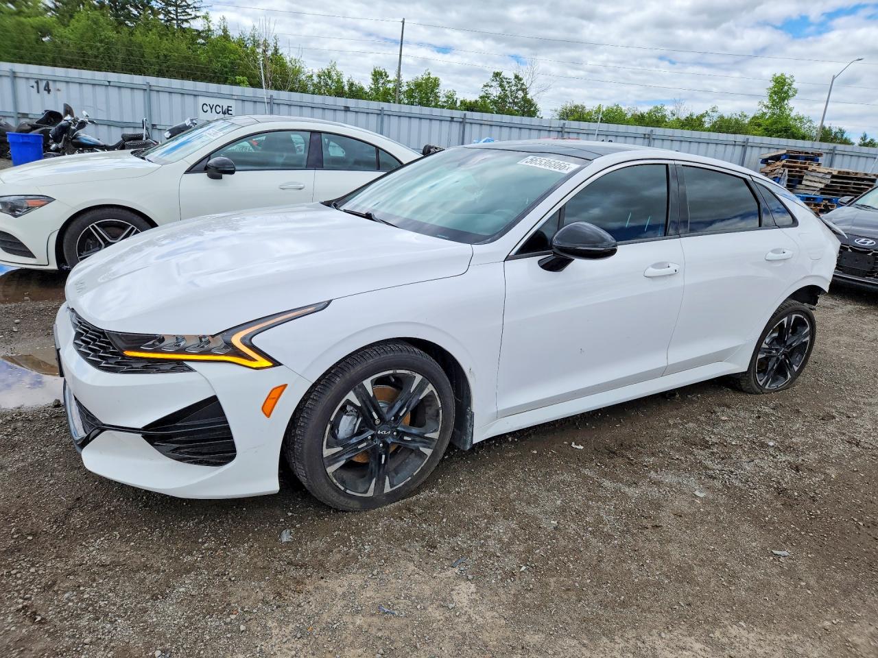 2022 KIA K5 GT-Line