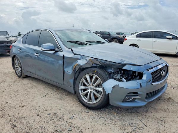 2016 INFINITI Q50