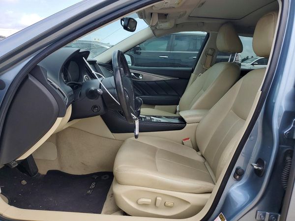 2016 INFINITI Q50
