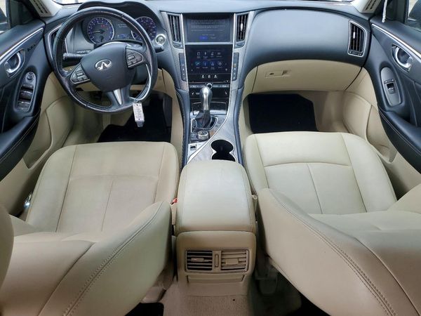 2016 INFINITI Q50