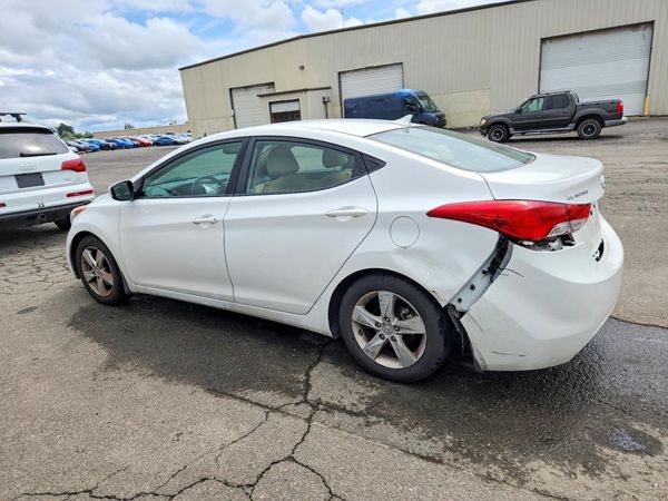 2013 HYUNDAI ELANTRA