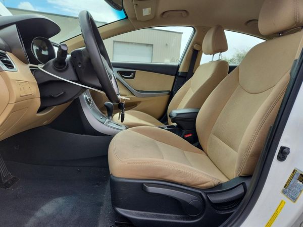 2013 HYUNDAI ELANTRA