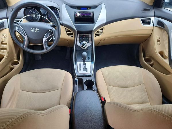 2013 HYUNDAI ELANTRA