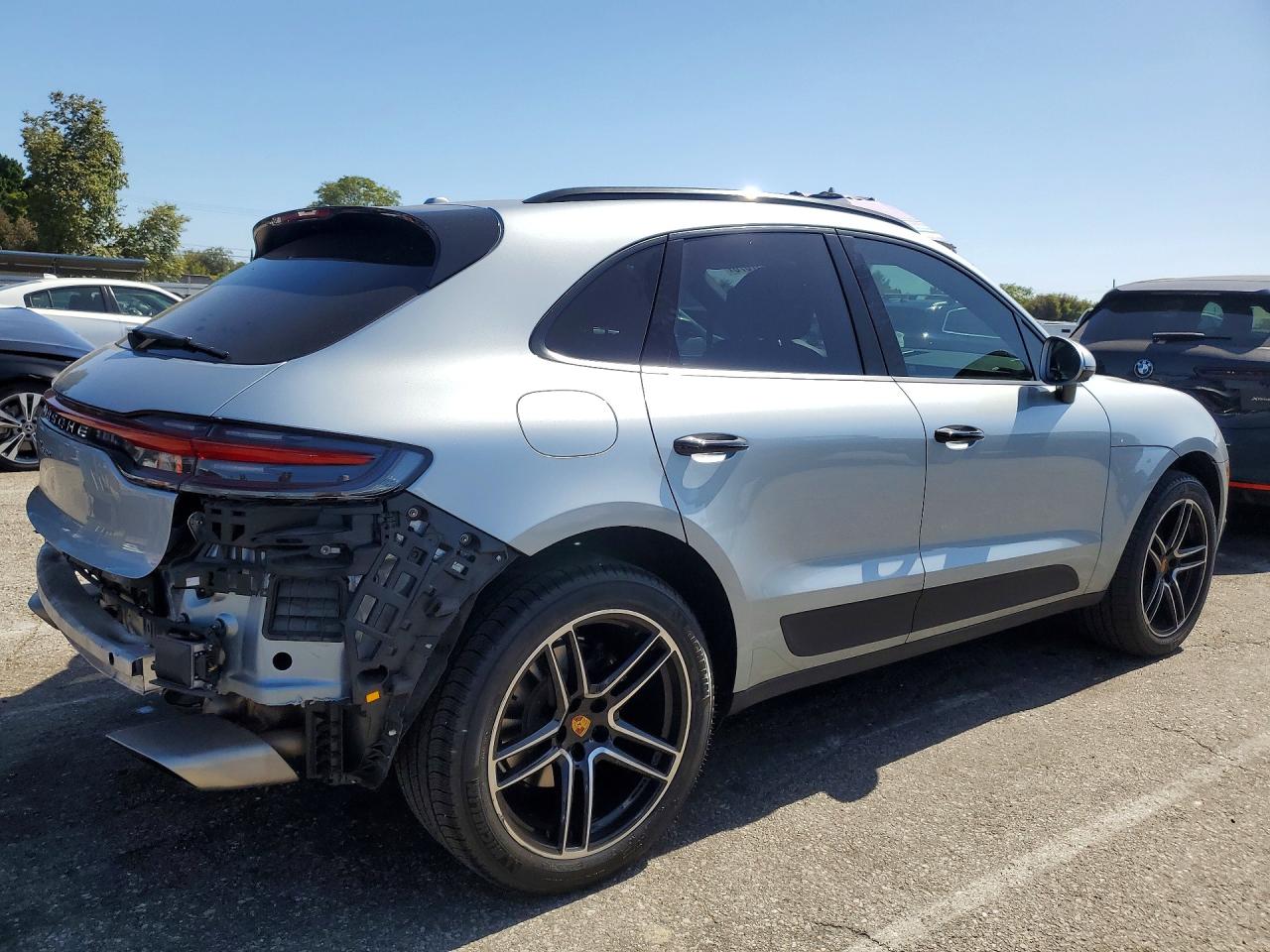 2021 PORSCHE MACAN Base