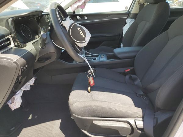 2022 KIA K5