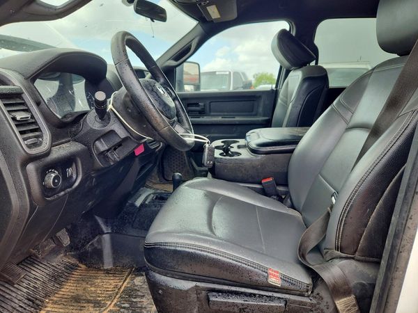 2024 RAM 2500 TRADESMAN CREW CAB 4X4