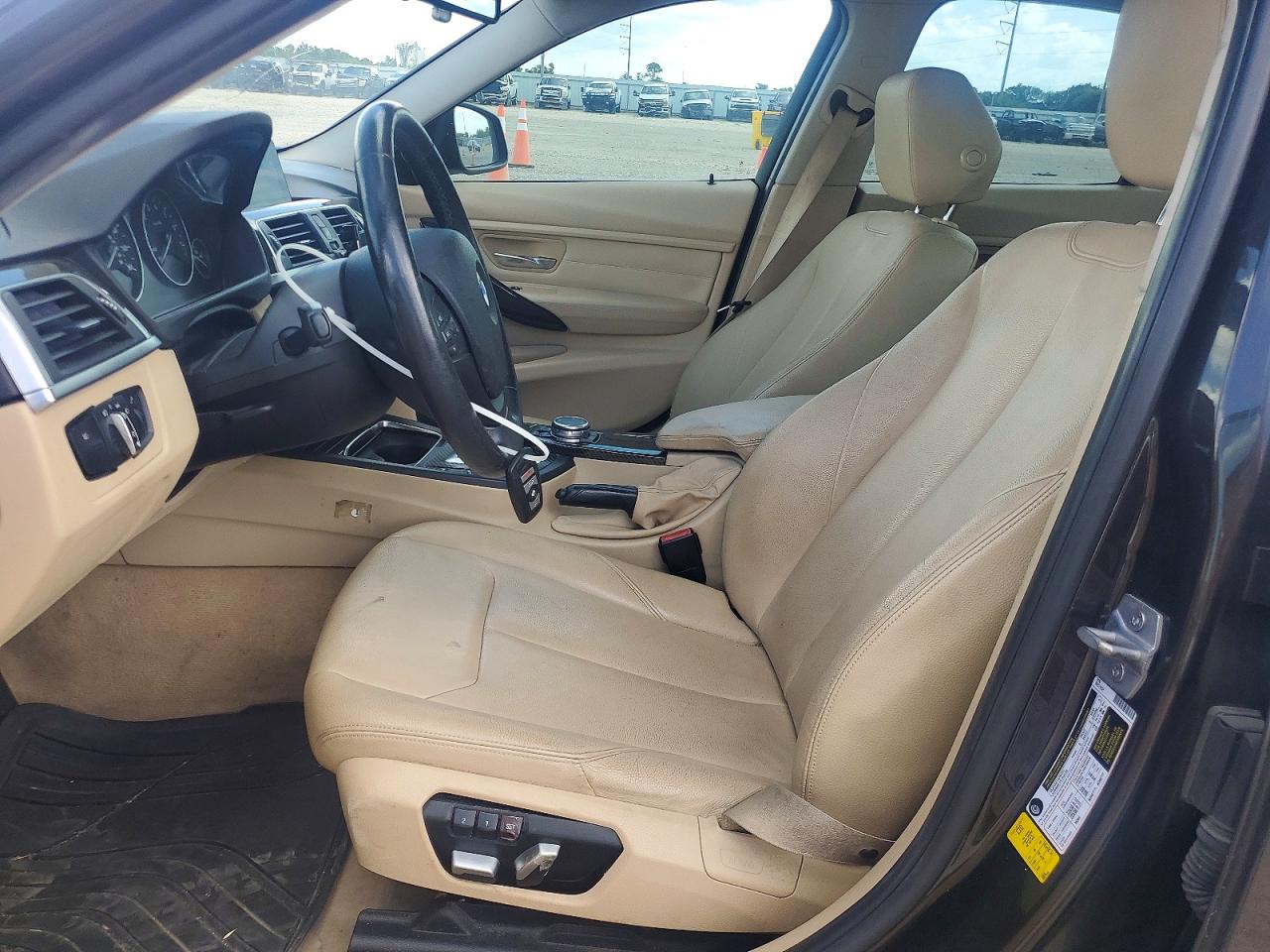 2016 BMW 320 SA
