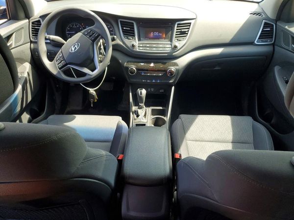 2018 HYUNDAI TUCSON SE Standard