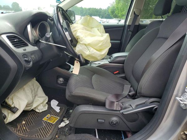 2019 DODGE JOURNEY SE