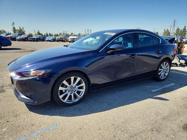 2020 MAZDA 3