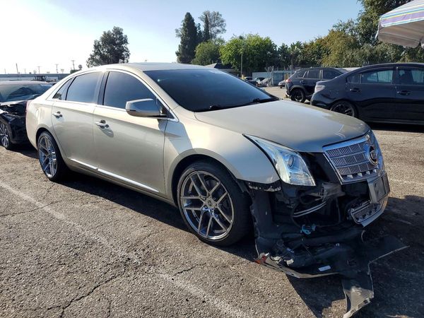 2013 CADILLAC XTS Platinum