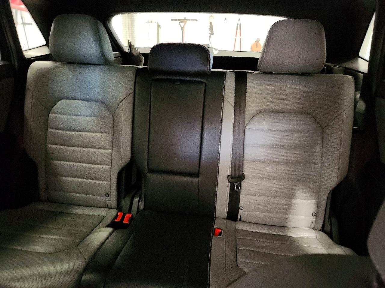 2024 VOLKSWAGEN ATLAS CROSS SPORT 4Motion SEL R-Line