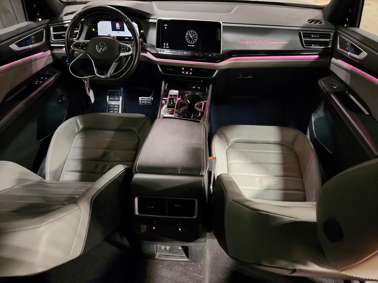 2024 VOLKSWAGEN ATLAS CROSS SPORT 4Motion SEL R-Line