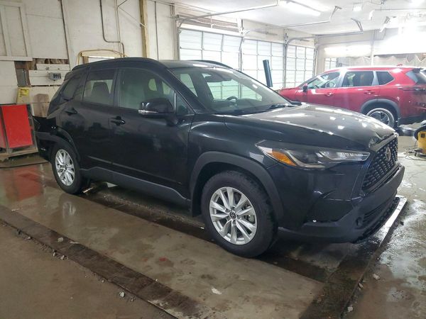 2024 TOYOTA COROLLA CROSS