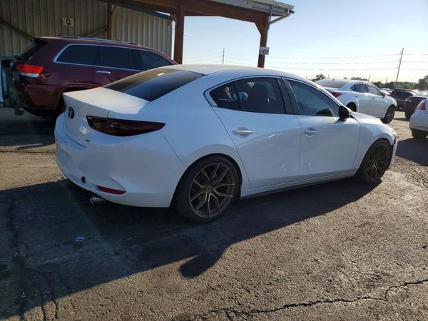 2019 MAZDA 3