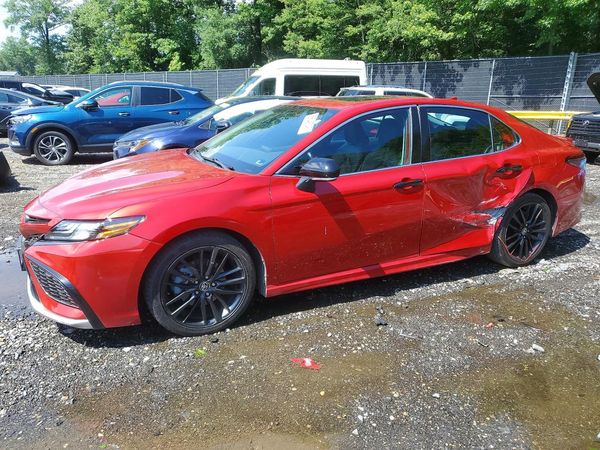 2023 TOYOTA CAMRY XSE