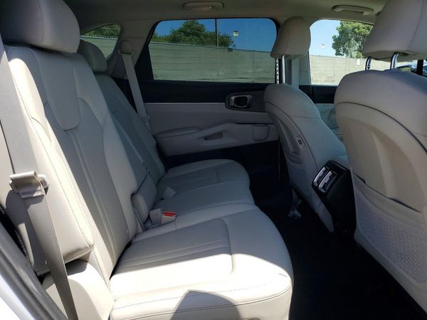2023 KIA SORENTO