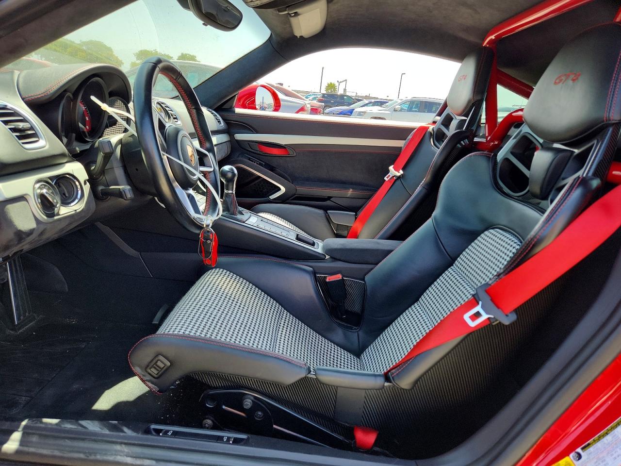 2016 PORSCHE CAYMAN