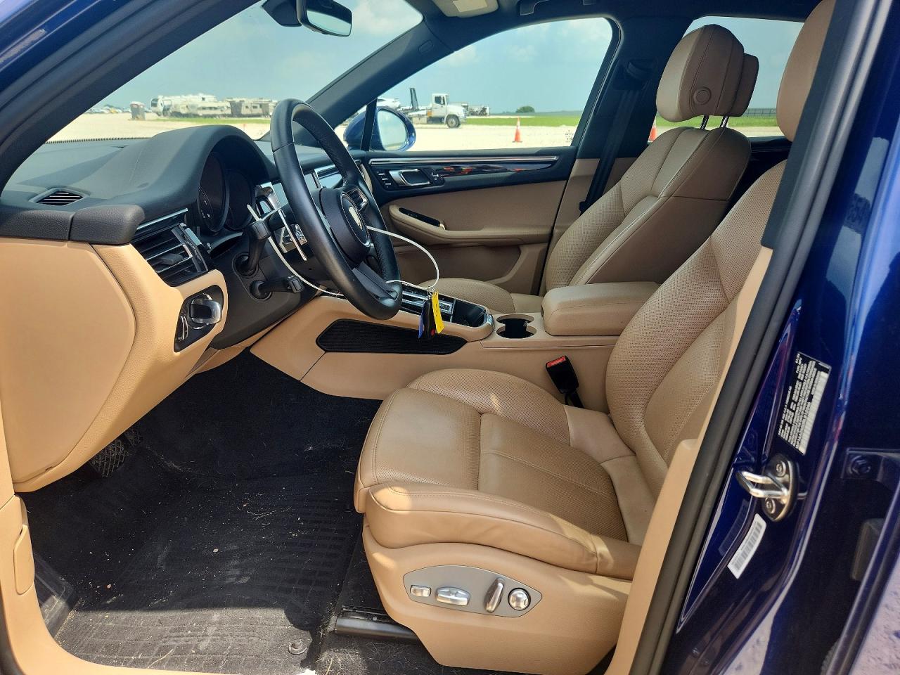 2024 PORSCHE MACAN Macan, Macan T