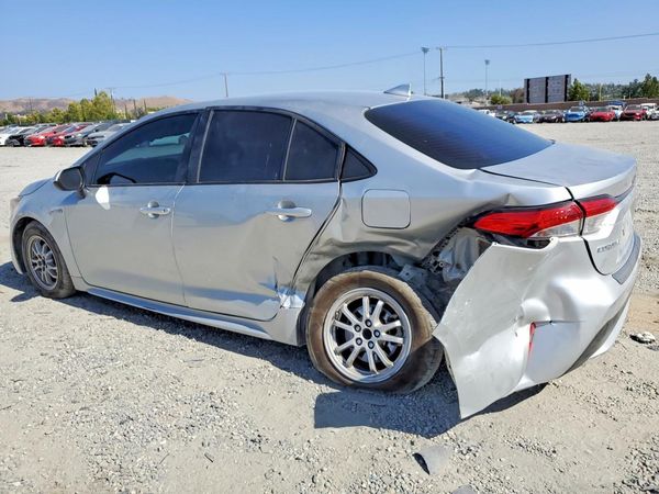 2021 TOYOTA COROLLA