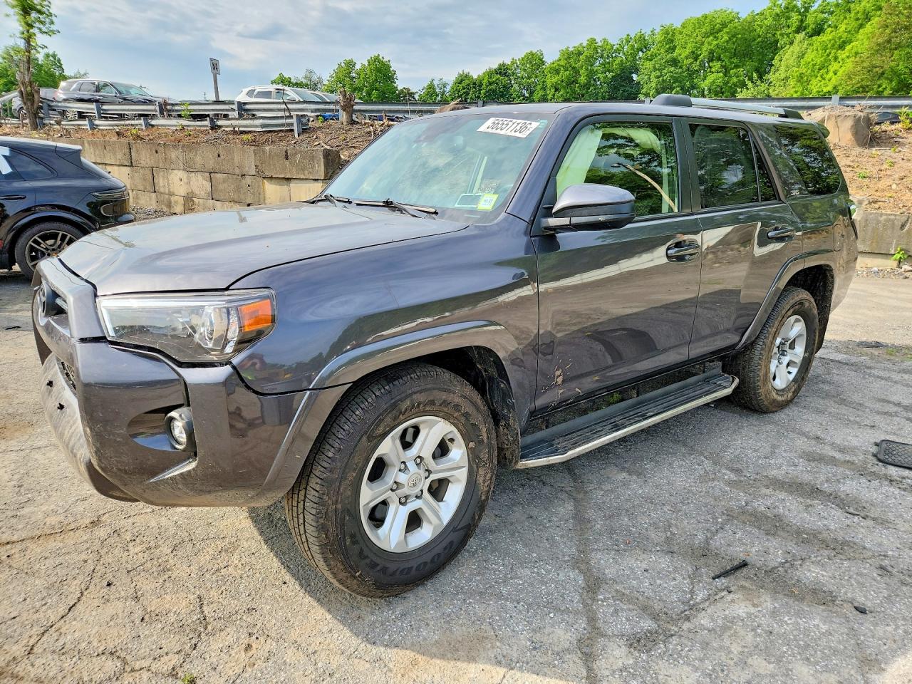 2022 TOYOTA 4RUNNER SR5