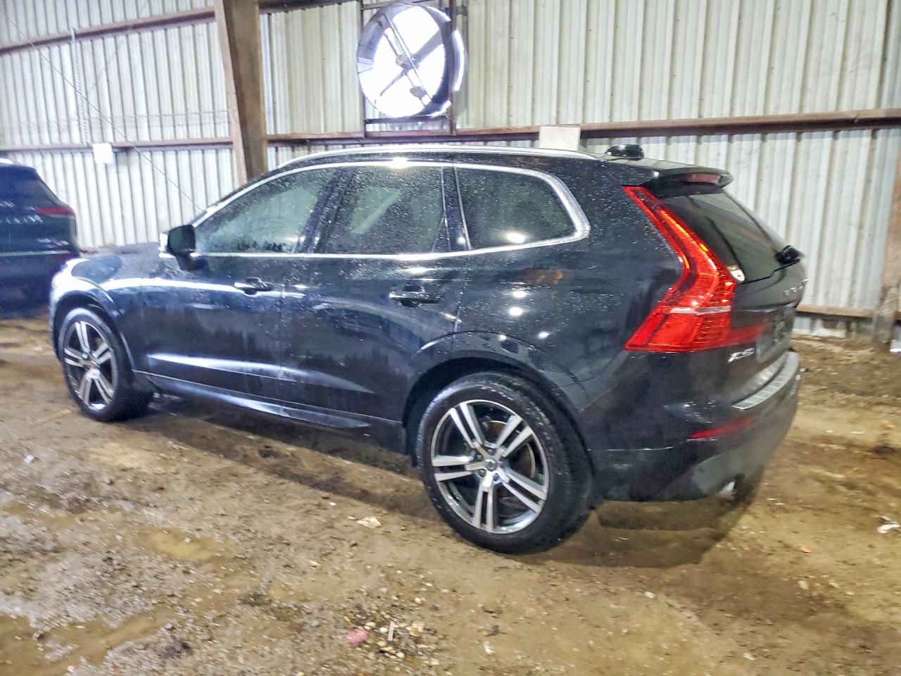 2019 VOLVO XC60 Momentum