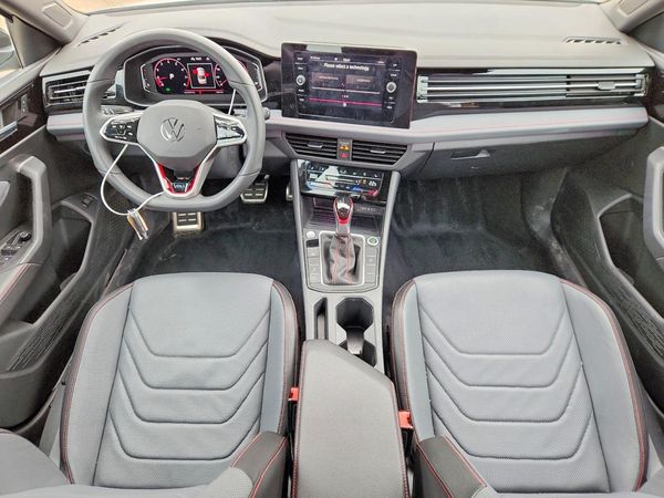2025 VOLKSWAGEN JETTA Autobahn