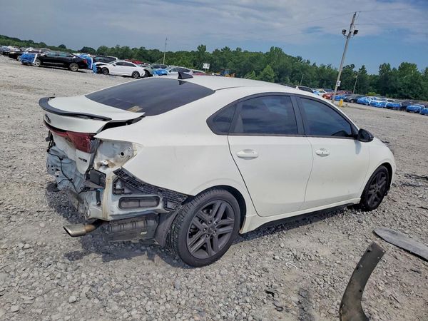 2021 KIA FORTE GT Line