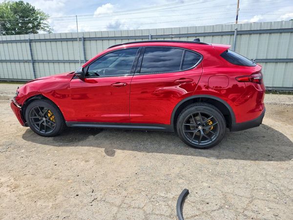 2020 ALFA ROMEO STELVIO