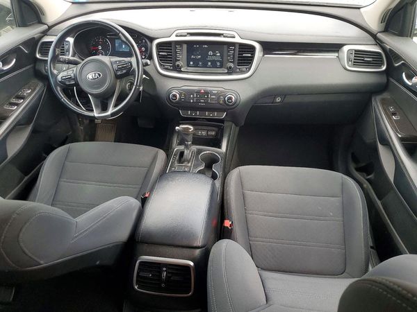 2018 KIA SORENTO L, LX