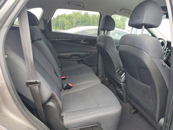 2018 KIA SORENTO L, LX
