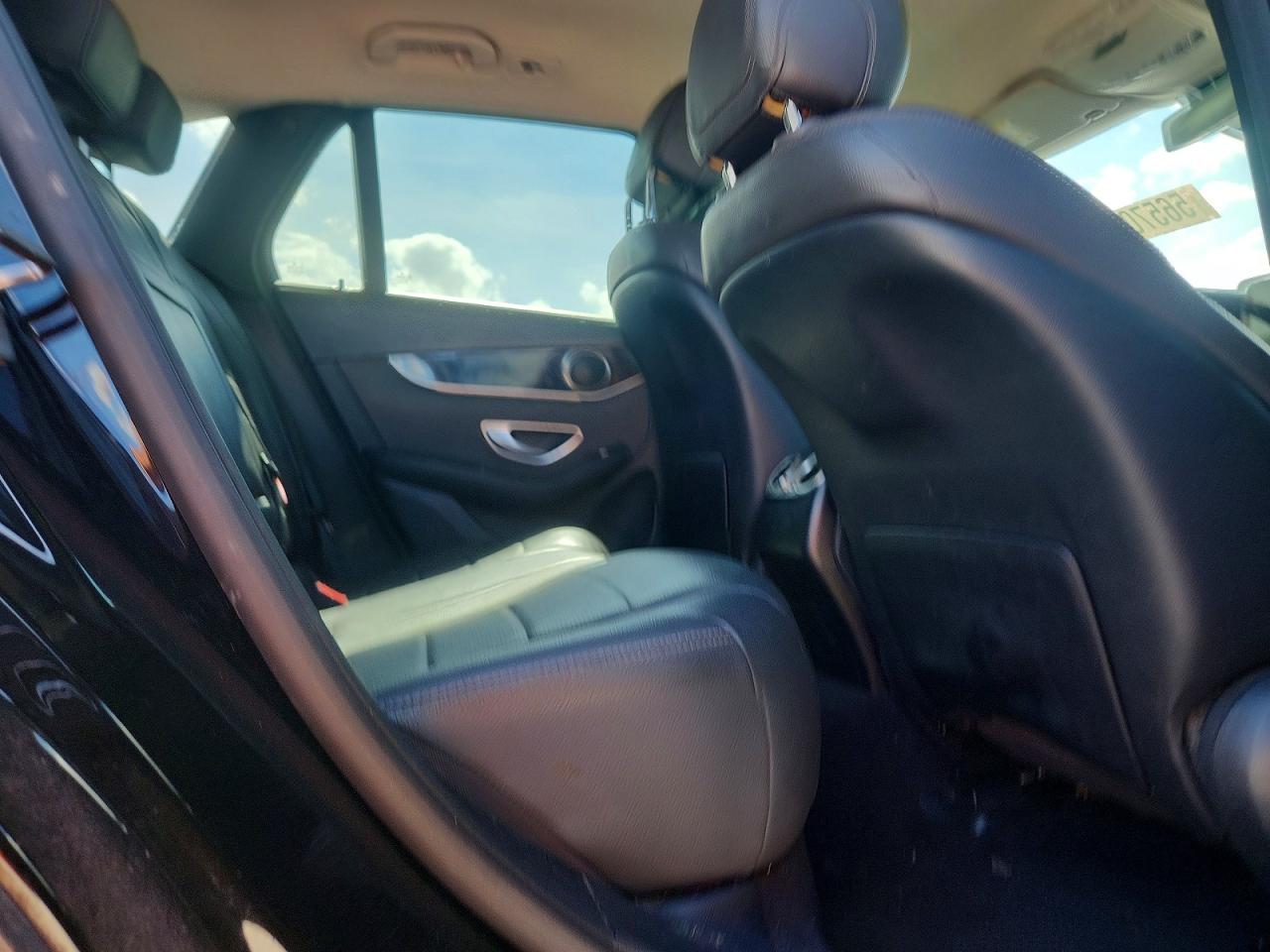 2022 MERCEDES-BENZ GLC GLC300