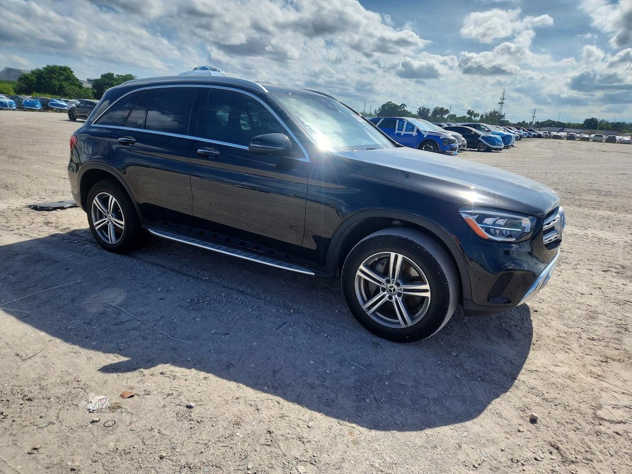 2022 MERCEDES-BENZ GLC GLC300