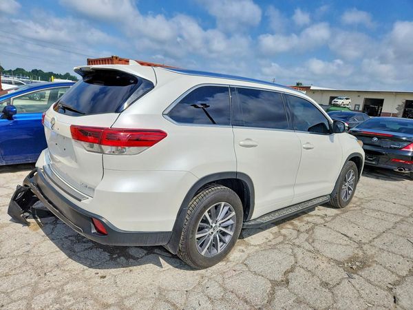 2018 TOYOTA HIGHLANDER SE/XLE